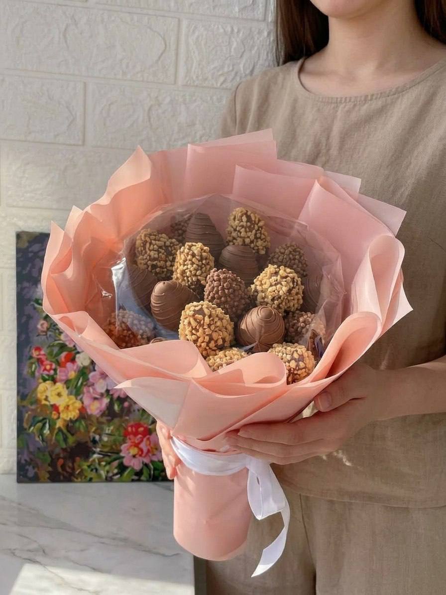 Букет из клубники в шоколаде «Персиковый рассвет»